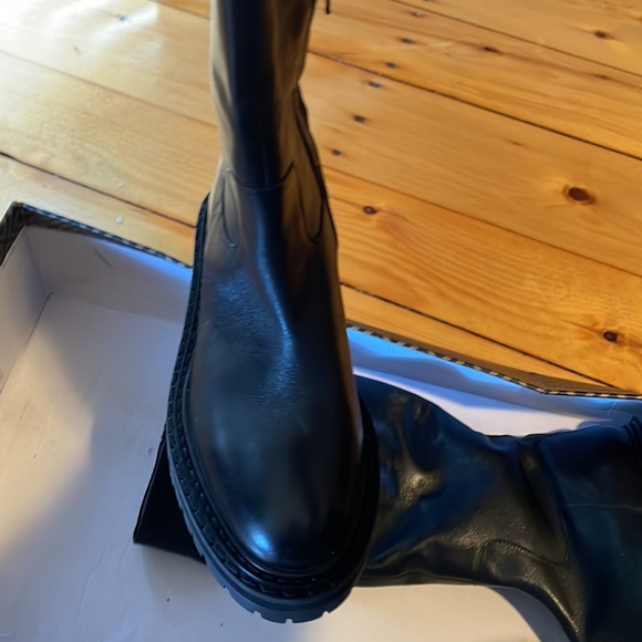 Charles David leather boots - Picture 2 of 6